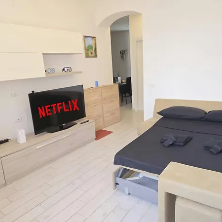Appartamento Homeloly - 230 Dalla Stazione Di Migliarina Perfetta Per Le 5 Terre La Spezia